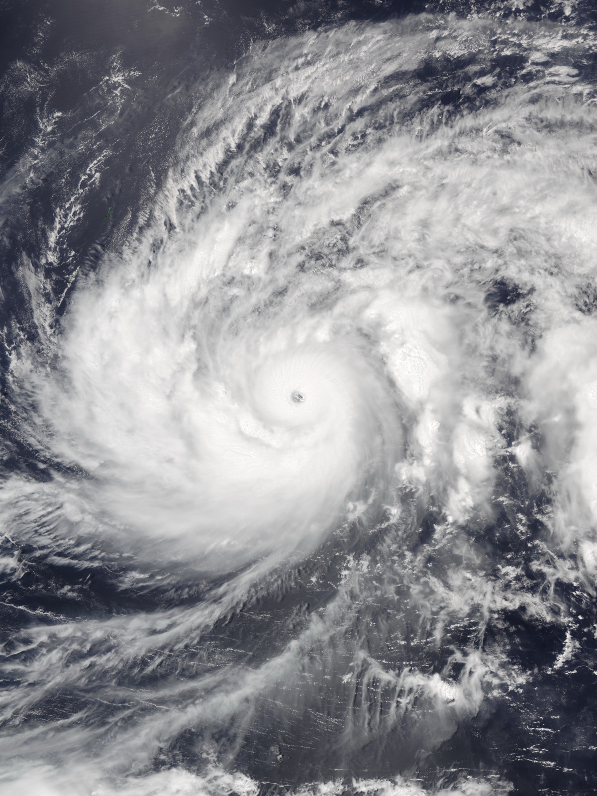 Satellite image of Super Typhoon Sinlaku approaching Guam